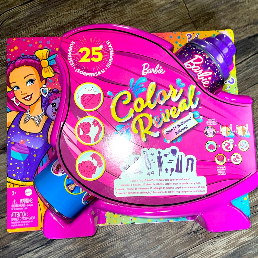 Brand NEW IN BOX BARBIE COLOR REVEAL hair swaps cupcake edition